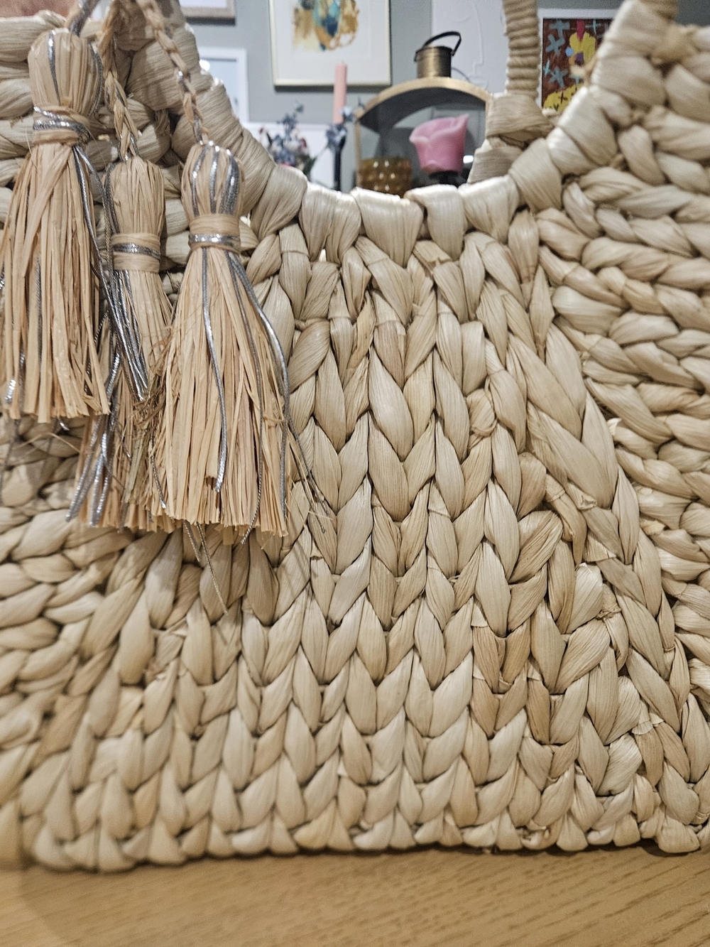 Bujibaja Woven Corn Husk & Raffia Tote Bag – Natural Straw - Picture 10 of 15